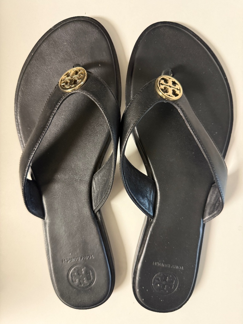 Tory Burch Miller Black Leather Gold Logo Sandals Size 9